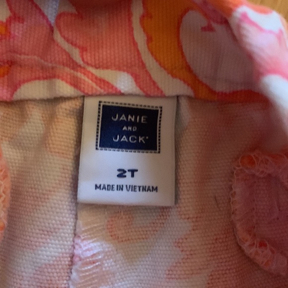 EUC Janie and Jack Paisley shorts size 2T - Picture 2 of 3